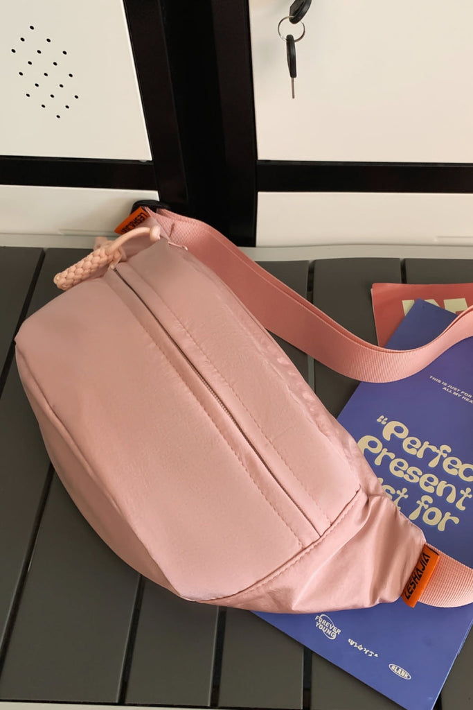 f904d88a24854a69a44058ea3bd29a9e-Max