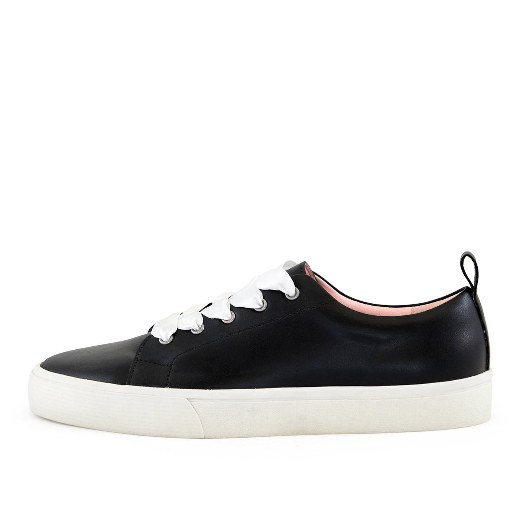 Women's Vancouver Wide Lace Sneaker Black by Nest Shoes