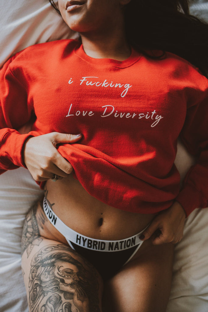 HYBRID NATION WOMEN BLACK TRIANGLE BRA & THONG by Hybrid Nation