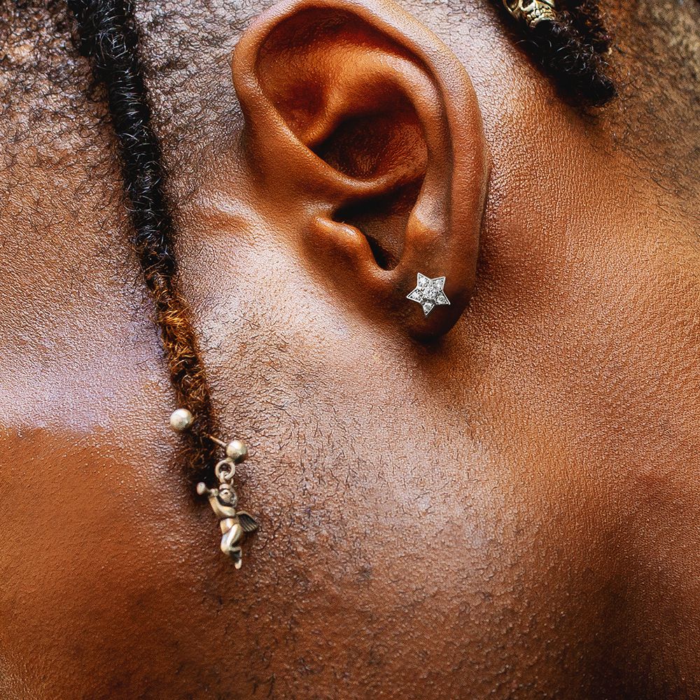 The Shining Star® - 925 Sterling Silver Star Diamond Stud Earrings by Bling Proud | Urban Jewelry Online Store